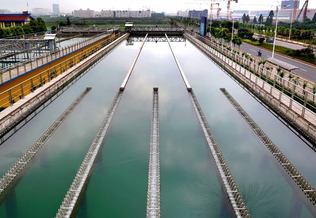 连云港市自来水厂怎么使用聚合氯化铝？